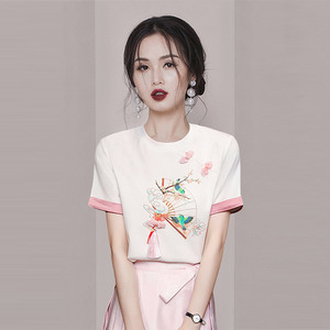 新中式刺绣白色上衣女2024夏季新款独特小众别致漂亮流苏通勤T恤
