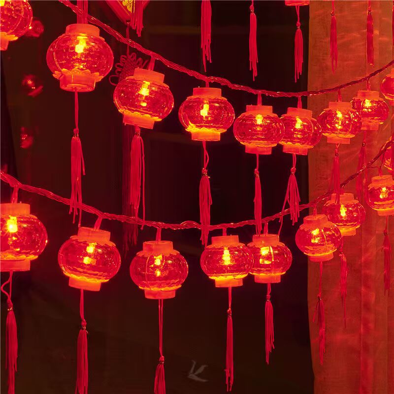 小区过年装饰挂树上的小灯笼新年红灯笼中国结小彩灯闪灯串灯家用