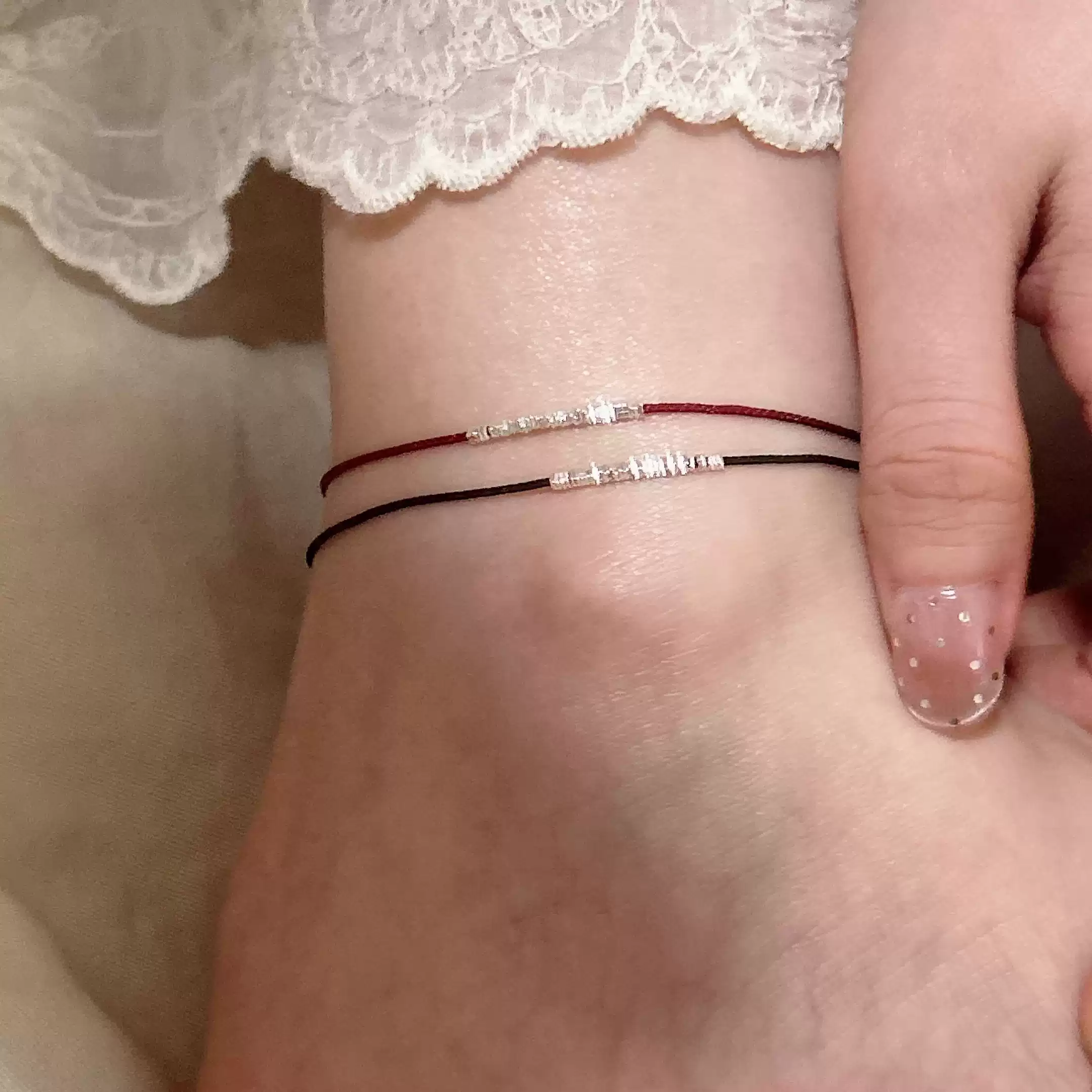 本命年碎银子红绳脚链简约银珠脚链女红绳编织超细小众设计感足链