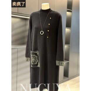 时尚洋气中长款针织连衣裙女妈妈装冬装新款大码中老年毛衣裙子厚