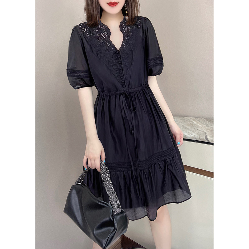 法式V领黑色收腰显瘦泡泡袖气质薄款连衣裙女欧洲站2022夏季新款