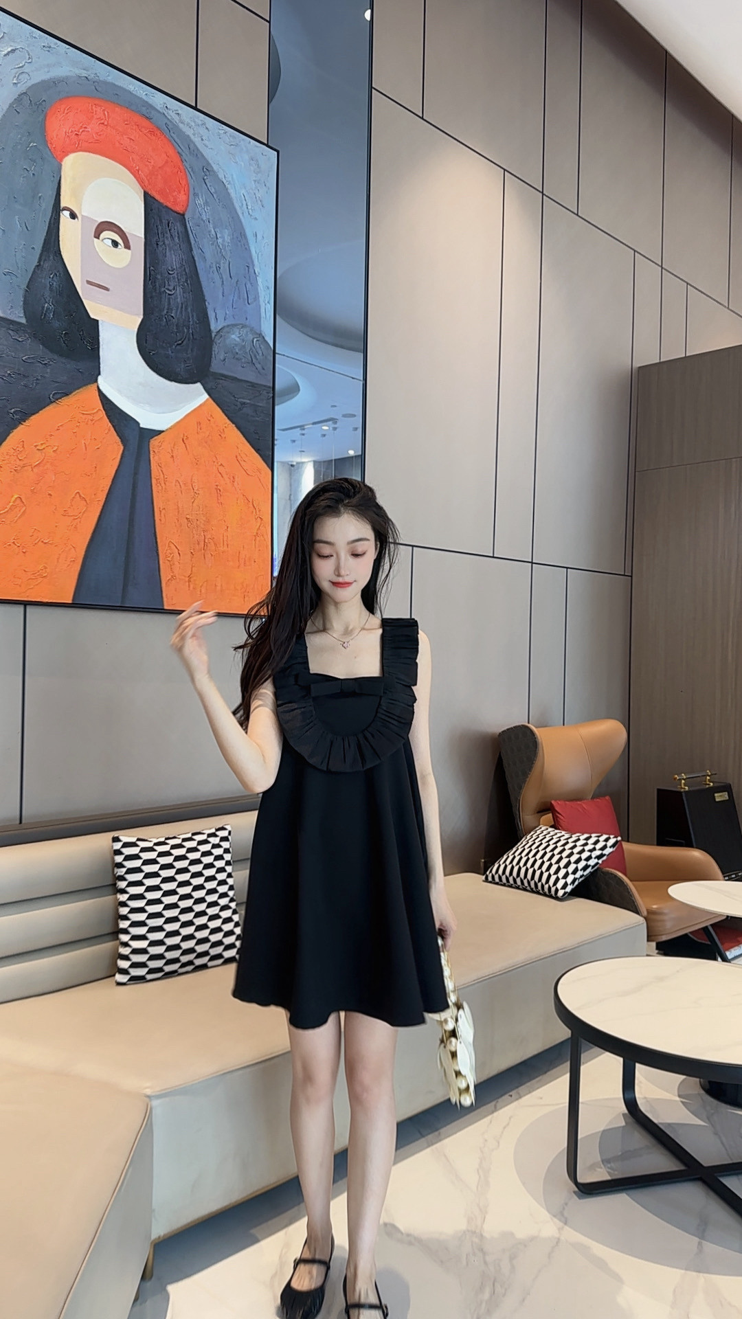 金cc 2026夏方领法式无袖吊带背心A字高腰显瘦气质连衣裙黑色裙子