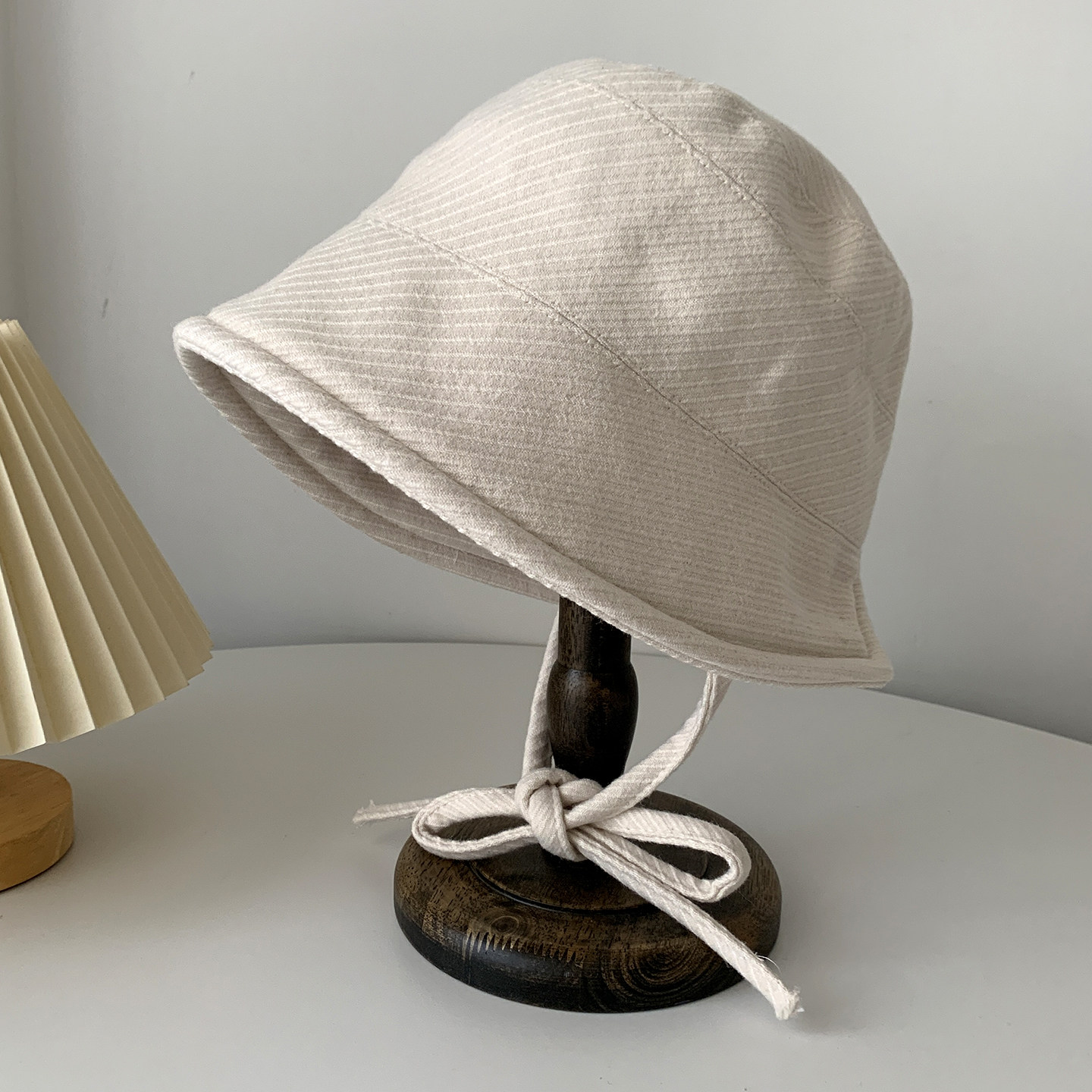 渔夫帽女秋冬骑行羊毛素颜水桶帽