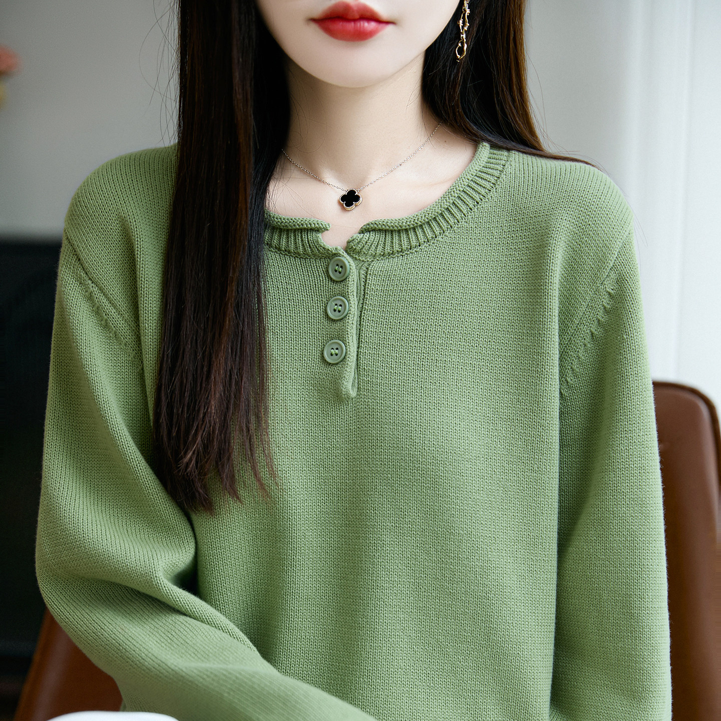 爆款带扣100%纯棉圆领毛衣女秋冬卷边大码宽松高级感针织打底衫女,女装/女士精品,毛衣,淘宝优惠券,粉丝福利购,淘宝优惠卷