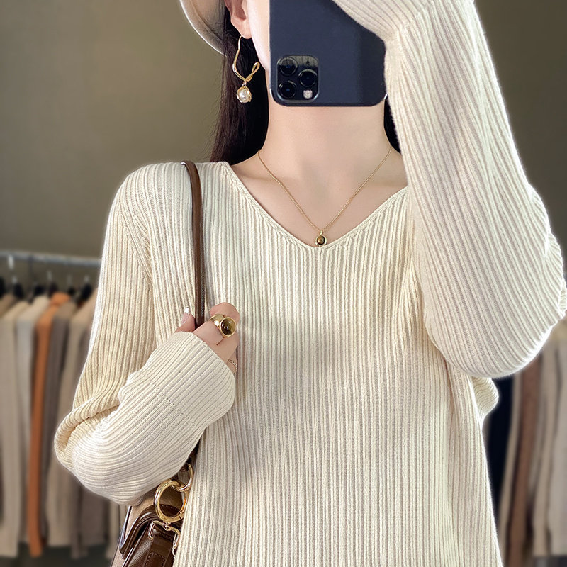 时尚慵懒风100%纯棉V领毛衣女秋冬内搭大码宽松针织打底衫女长袖