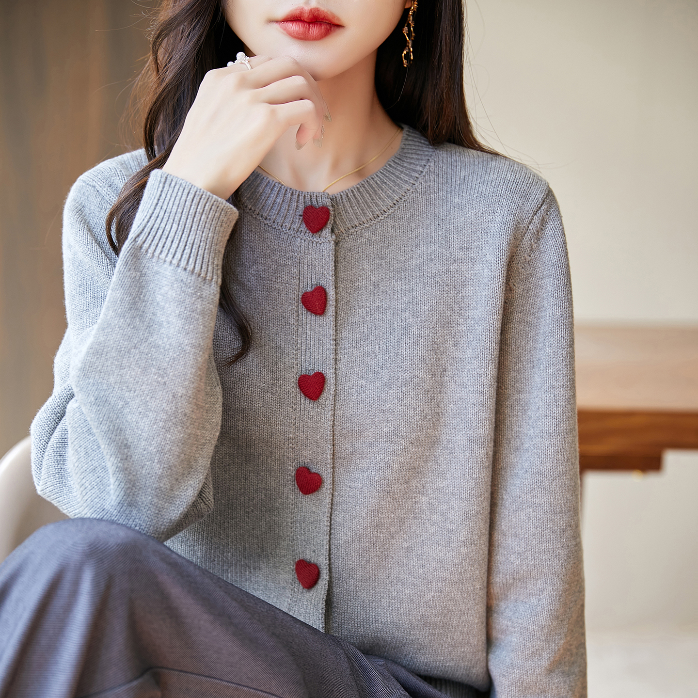 100%纯棉圆领毛衣开衫女秋冬