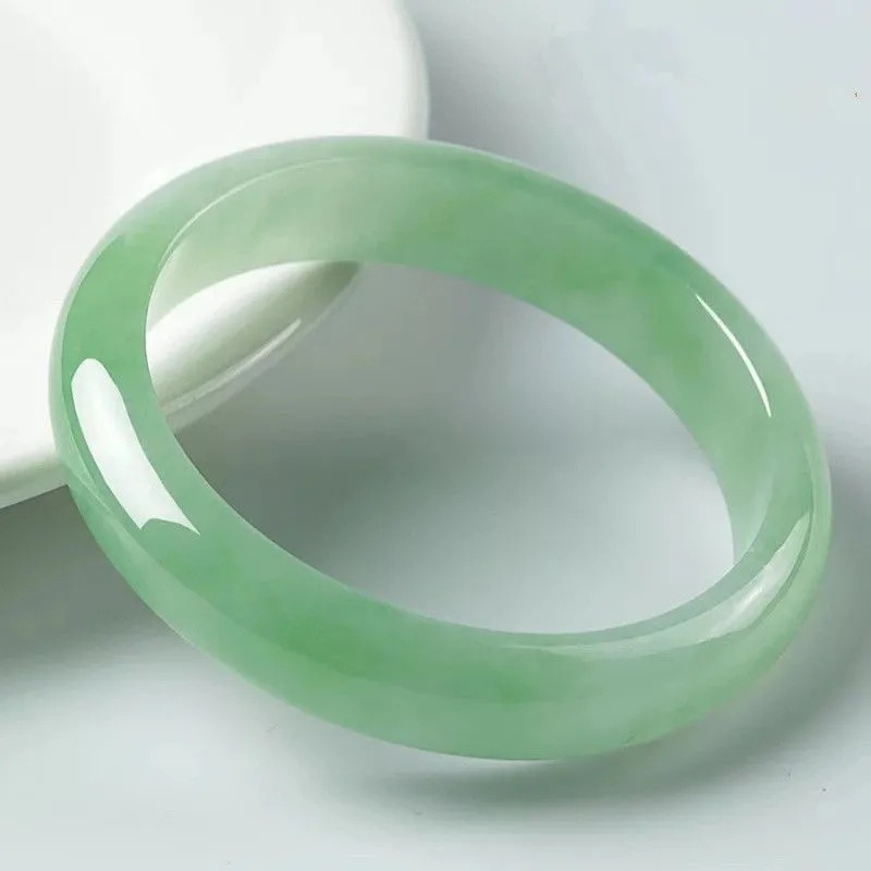 缅甸冰糯种ab翡翠玉手镯浅绿飘绿圆条手镯士手环白淡绿玉镯子