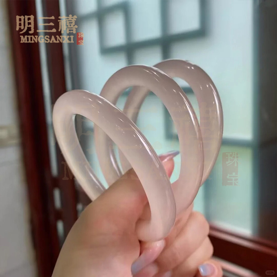 和田玉藕粉冰种透粉手镯