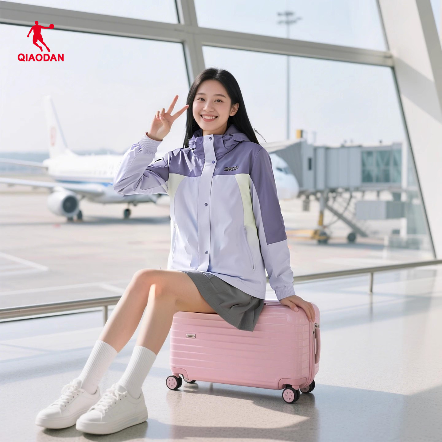 乔丹女梭织风衣2025年秋季新款运动休闲外套商场同款QDFFD2254404