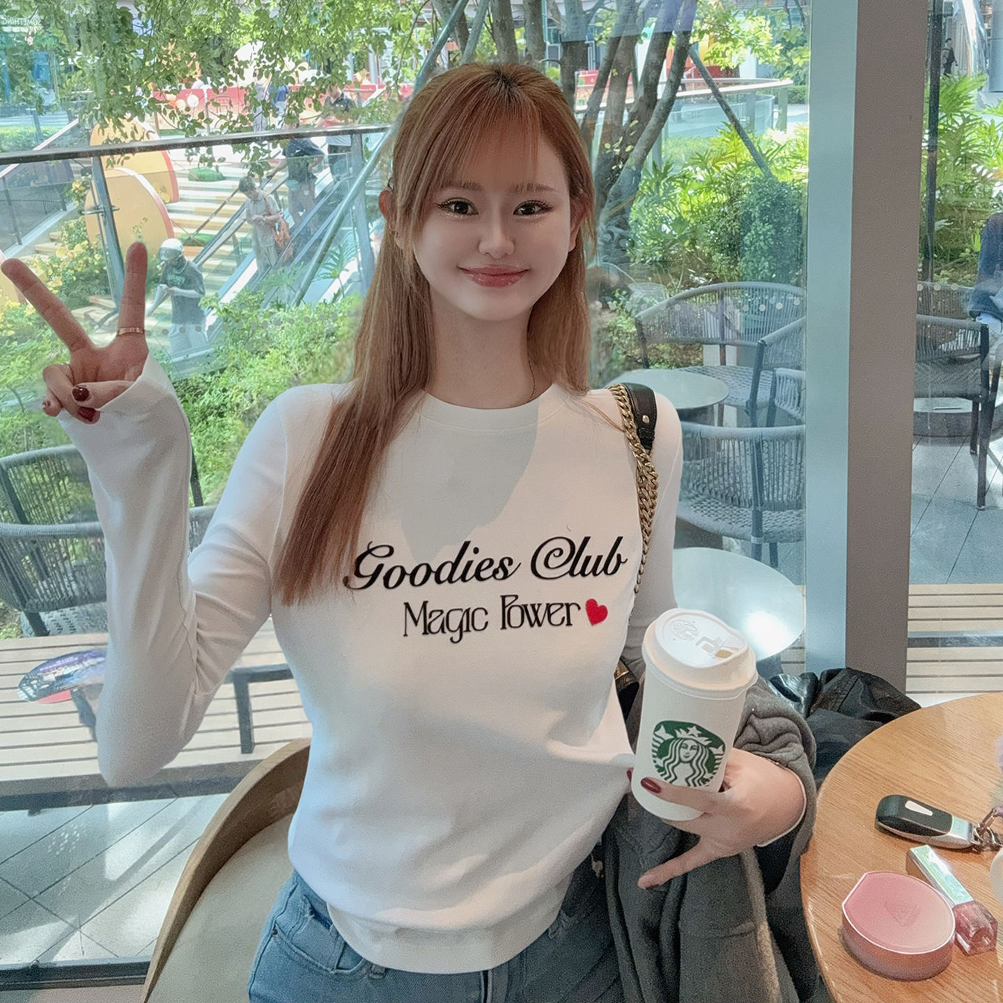 高档字母印花弹力修身长袖T恤女