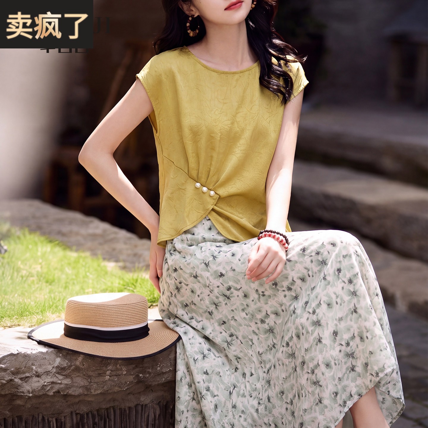 小个子妈妈夏装套装洋派假两件T恤衫上衣气质中老年碎花半身裙女