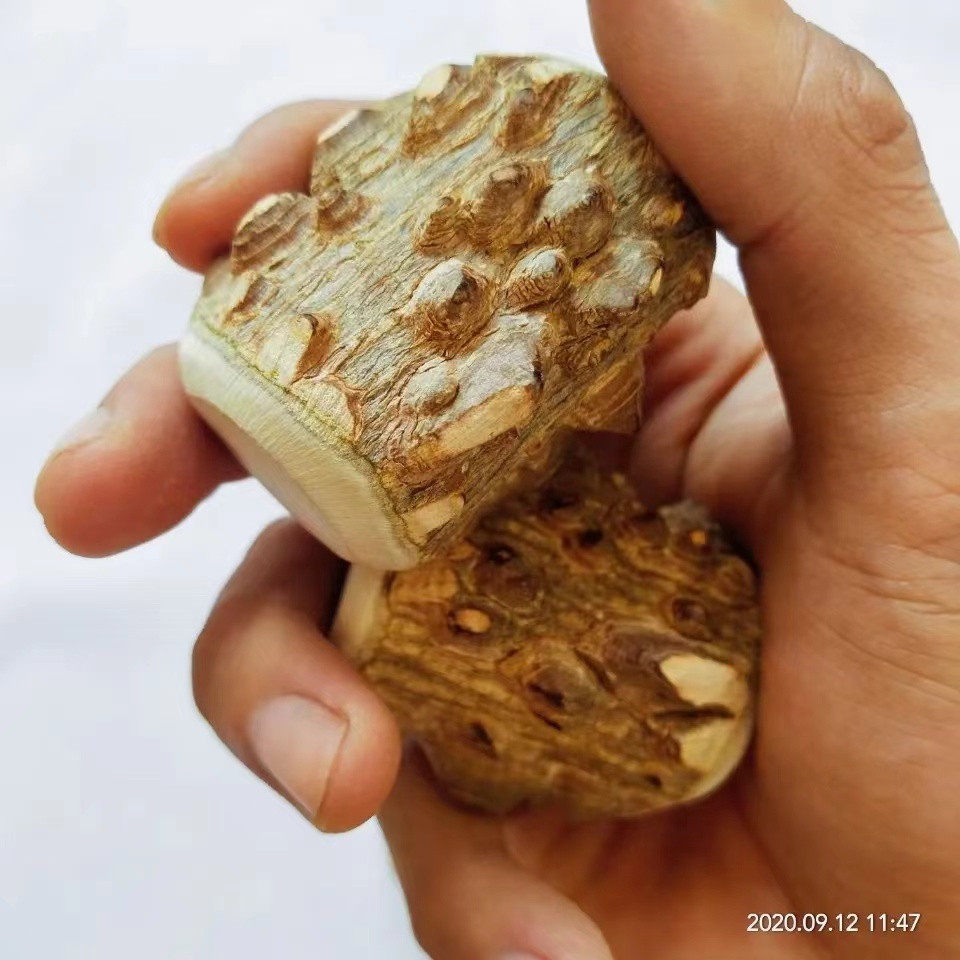 原木原色文玩装饰品一对手球解压