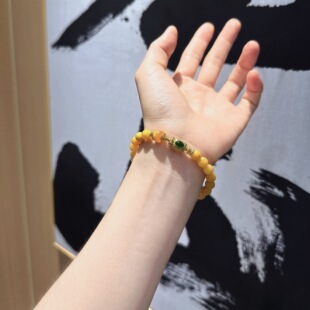 高级感新中式天然老蜜蜡圆珠手串女冰种翡翠镶嵌银镀金手链