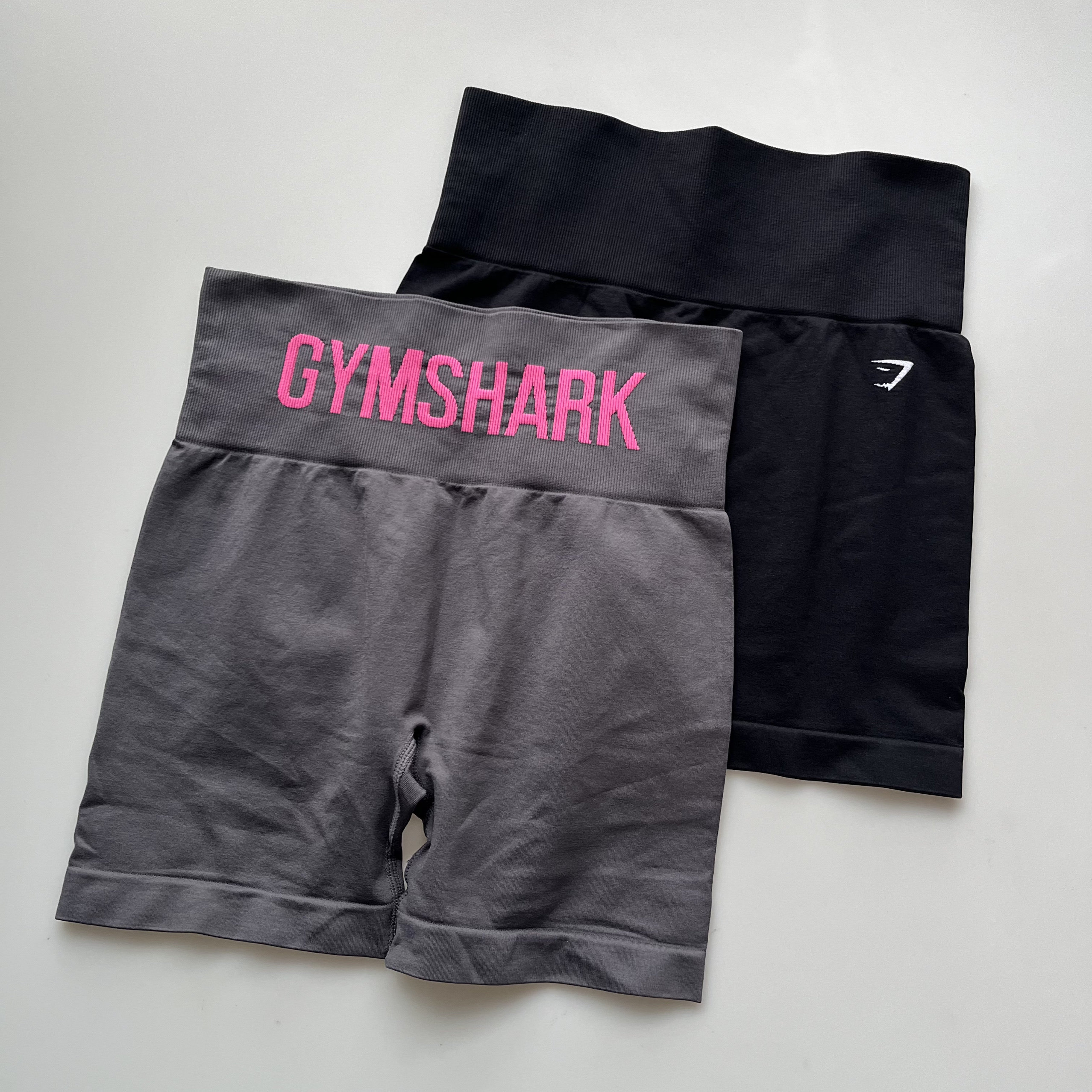 鲨鱼GYMSHARK瑜伽健身撸铁3分字母中高腰弹力边速干透气跑步短裤图片