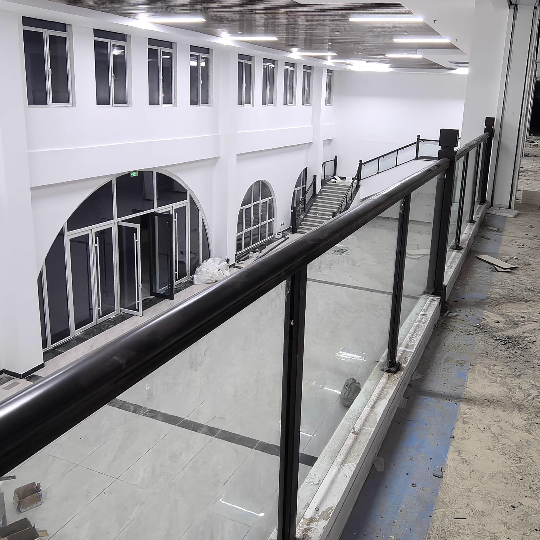 304不锈钢立柱玻璃免打孔方管内卡槽栏杆护栏阳方管围栏杆扶手