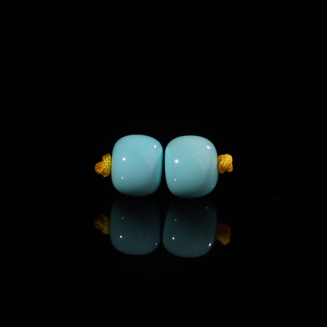 湖北绿松石原矿老型珠直径6mm厚度5mm一对高瓷蓝一物一图 26号