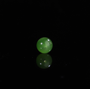 和田玉散珠俄料碧玉乌兰海苹果绿圆珠直径6mm 112号