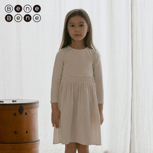benebene韩国童装22年女童连衣裙