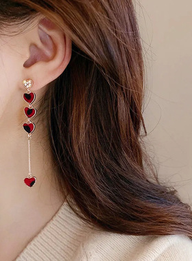 H60 新款红色爱心百搭耳环女  气质少女亮丽长链爱心耳钉 990