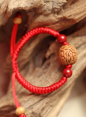 宝宝儿童桃核红绳手链女士本命年
