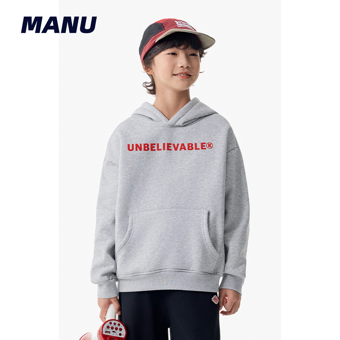 加绒简约字母一体绒保暖连帽卫衣