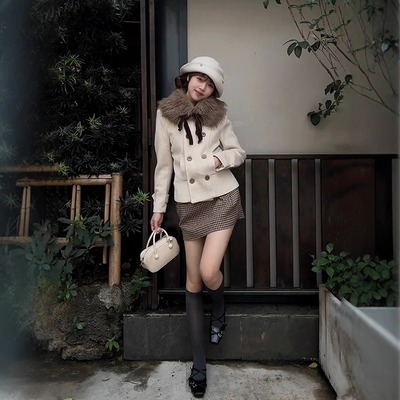 韩系双排扣短款毛呢外套女冬季高级感毛领加厚修身小香风气质上衣