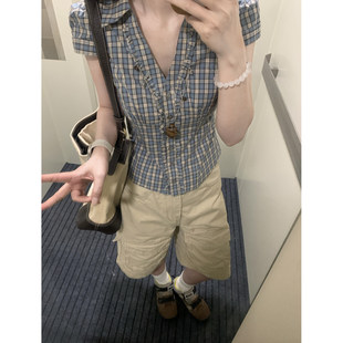 韩系复古蓝色木耳边格纹V领正肩短袖衬衫收腰剪裁设计感上衣夏