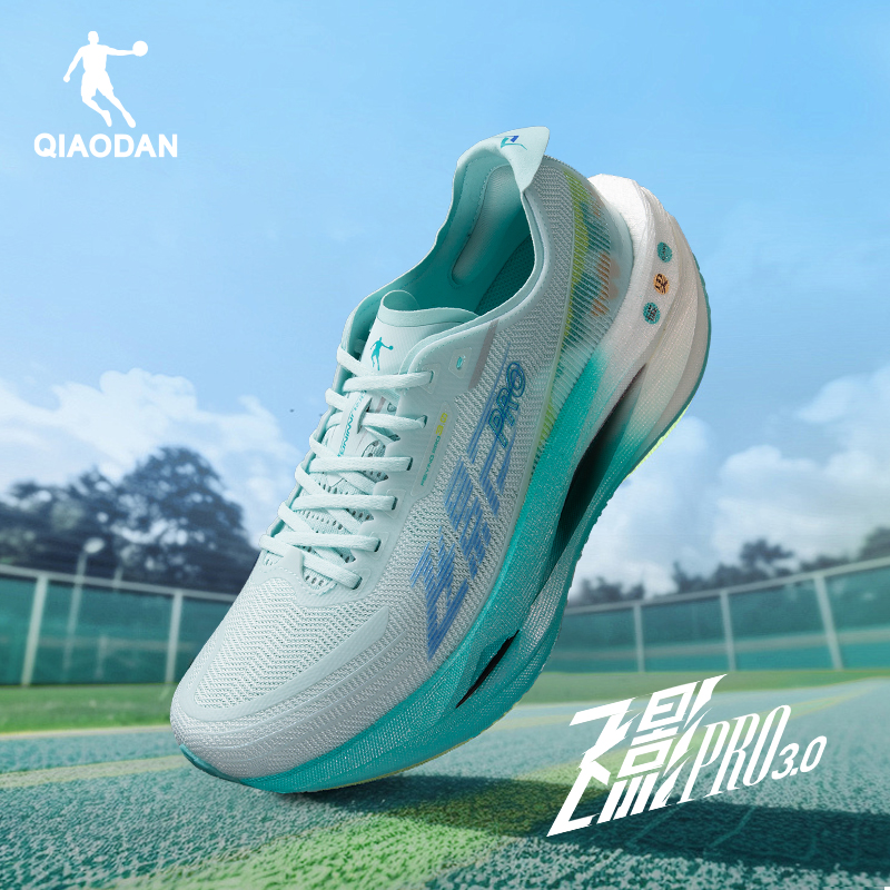 乔丹飞影PRO3丨碳板跑步鞋男透气减震回弹专业竞速体考体测运动鞋