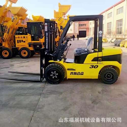 青岛合众云内490单缸四轮叉车 3吨小型液压叉车 加长货叉运输车
