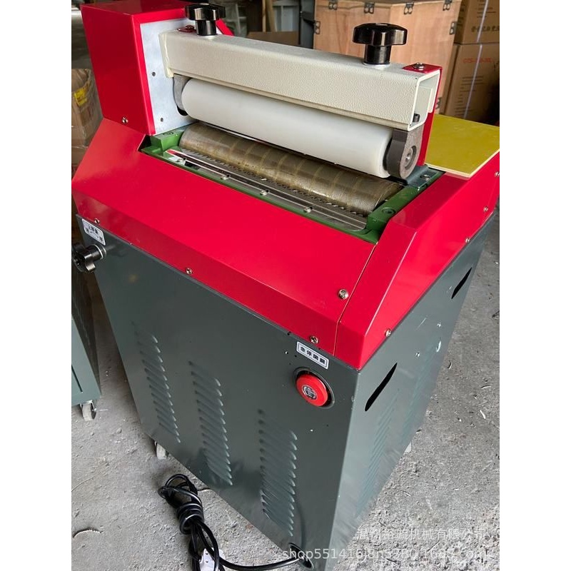 热熔胶上胶机铝条皮革珍珠棉湿巾盖过胶机滚花轴热熔胶机工厂直销