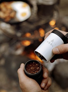 加拿大VSSL Java手摇咖啡磨豆机 户外便携手动单品咖啡研磨器