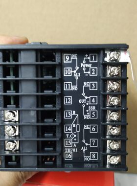 北崎YOTO 经济型数显智能温控表 TH7-RB40K (K型继电器)