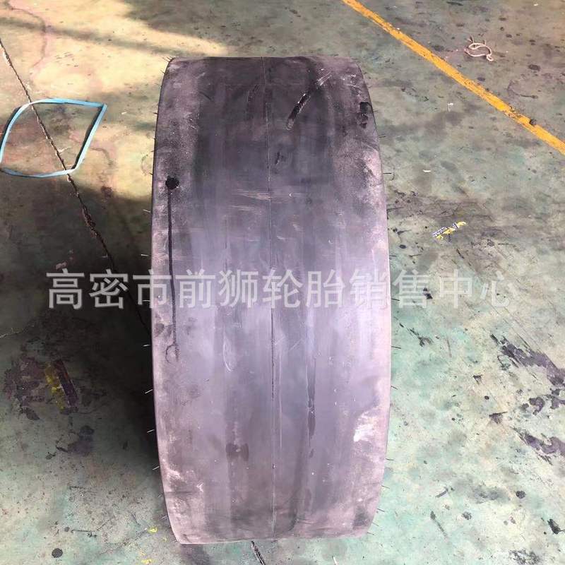 压路机光面轮胎900 1100-20 9.5/65-15 10.0/80-16 13/80-20轮胎