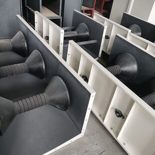 气垫式输送机密闭皮带输送机单托辊密闭气垫输送机气垫输送机