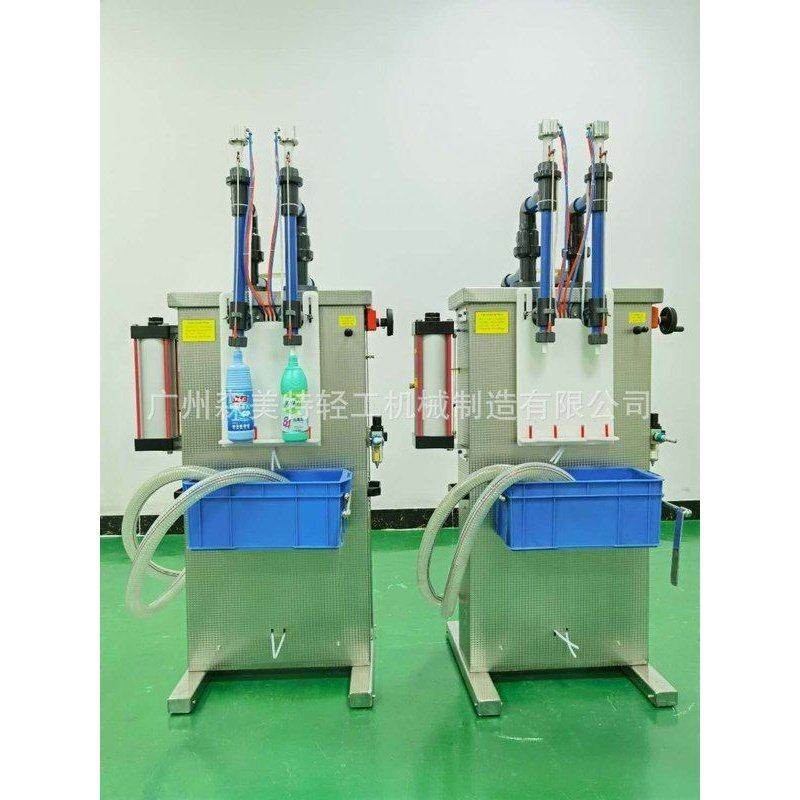 洗厕液灌装机 漂白水洁厕灵灌装机 84洁厕灵蓝泡泡灌装机