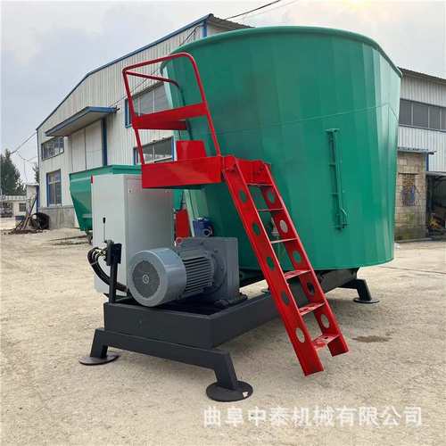 稻草秸秆揉搓圆筒粉碎拌草机养牛场成捆秸杆打碎柔丝混合机拌草机