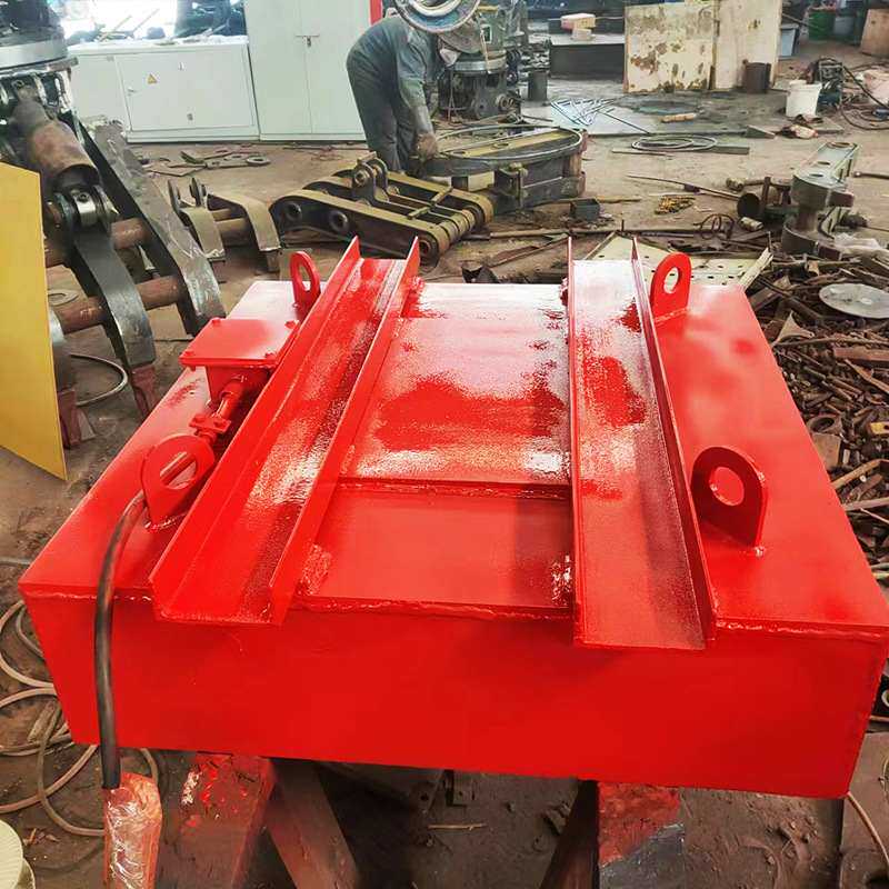 电磁除铁器生产厂家 自卸干式悬挂全自动强磁除铁器 自卸式除铁器