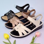 厚底坡跟凉鞋 2025年夏季 新款 新品 中老年人休闲外穿舒适凉鞋 软底