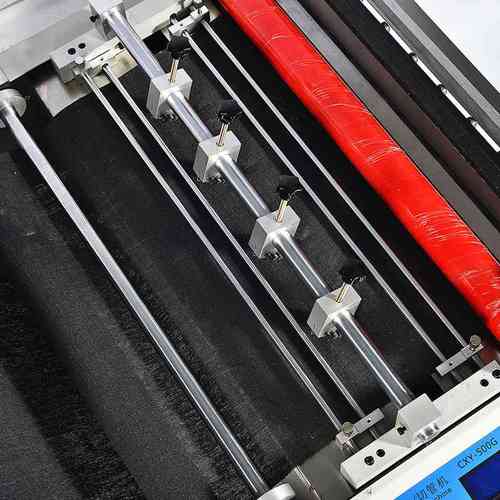 无纺布裁切机遮阳牛津布切断机花布梭织布涤纶布分切机布料裁切机