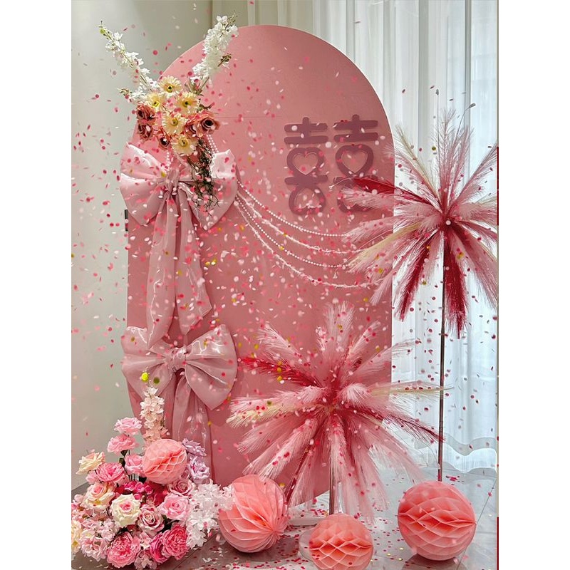 2025粉色婚房氛围布置kt板结婚新房客厅喜字装饰婚礼晨袍拍照道具