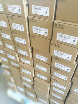 伺服电机MDME102GCHM 伺服驱动器 MDDKT3530E现货   维修伺服电机