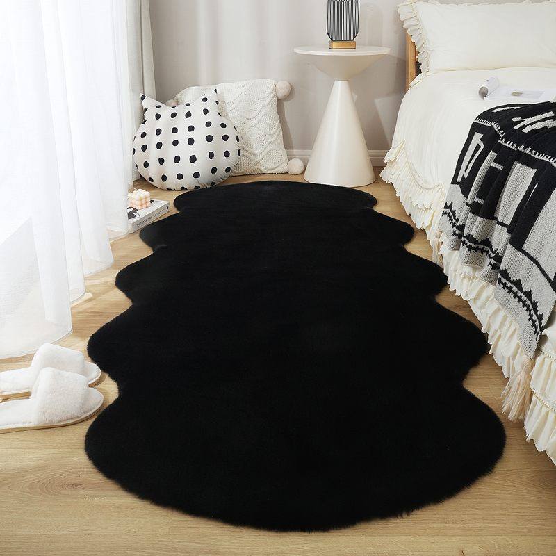 加厚仿兔毛绒地毯卧室感前毯撸镜身地垫床边光脚猫踩衣不规则黑色,居家布艺,床边毯,淘宝优惠券,粉丝福利购,淘宝优惠卷
