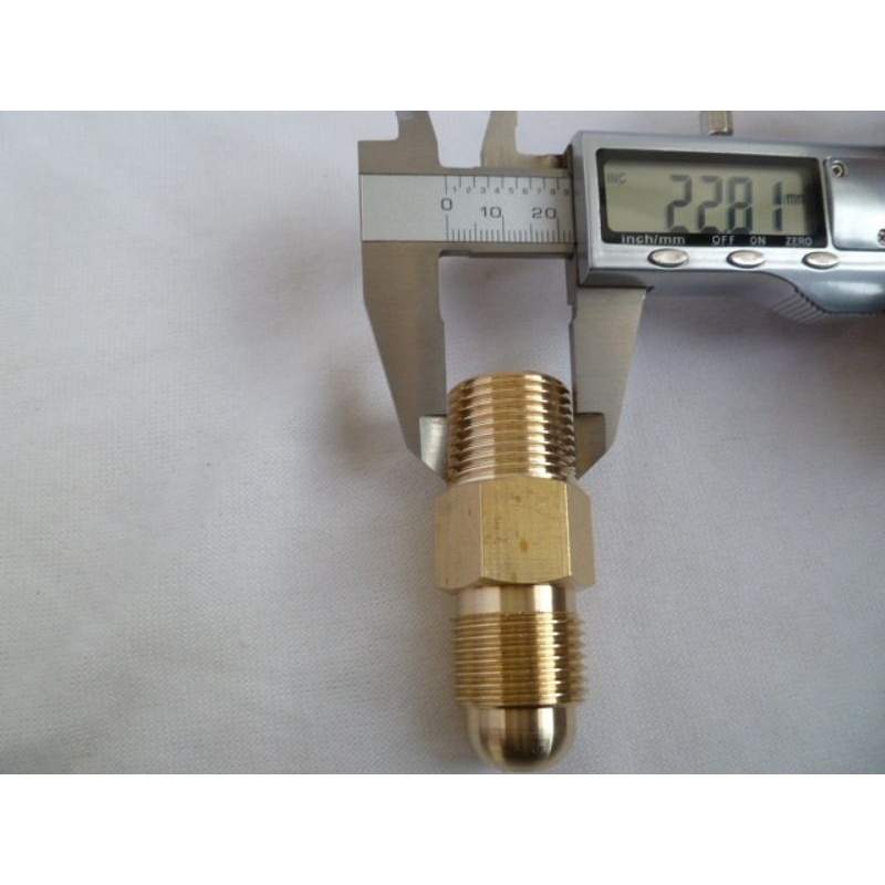 G5/8公头 钢瓶转换头 氧气减压器接头 内丝转外丝接头气瓶转换头