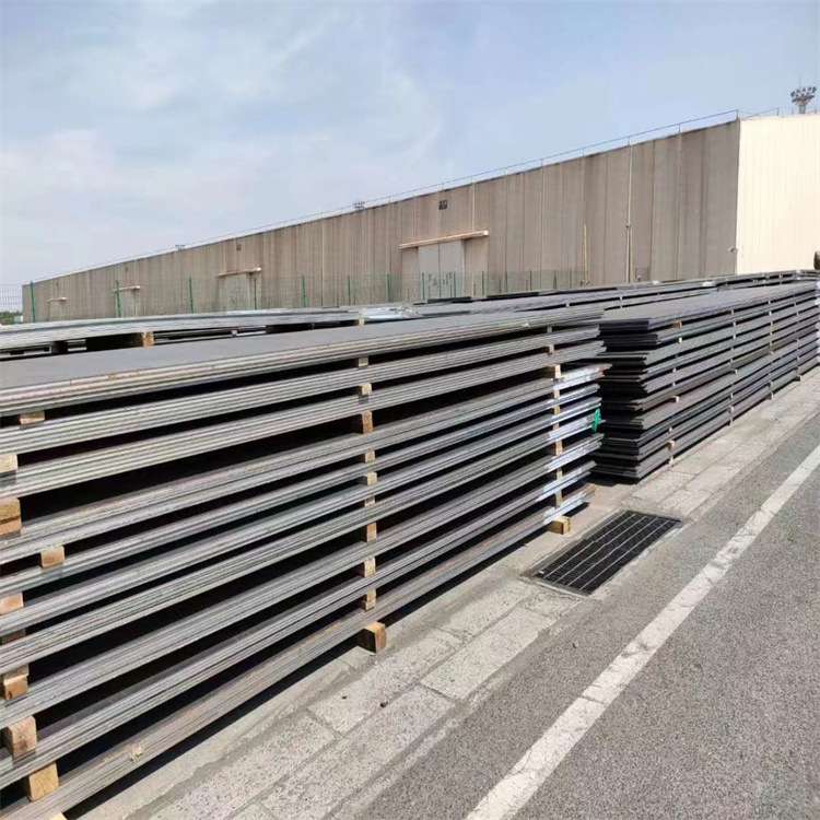 批发8+6堆焊板 MN13耐磨板 nm450矿山板 NM500耐磨板 碳化珞板