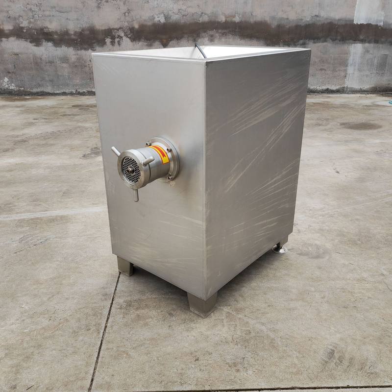 预制菜肉丸子冻肉绞肉机 狮子头碎肉机 带骨冻肉鸡架碎骨机