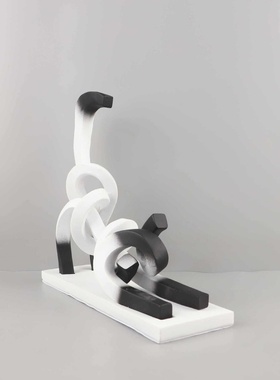 欧式轻奢抽象扭曲线条儿童房家居猫咪装饰品趣味玄关客厅树脂摆件