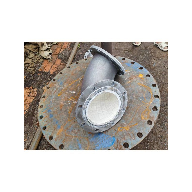 耐磨陶瓷弯头耐磨陶瓷法兰焊接弯头、双法兰焊接耐磨管件厂家直销