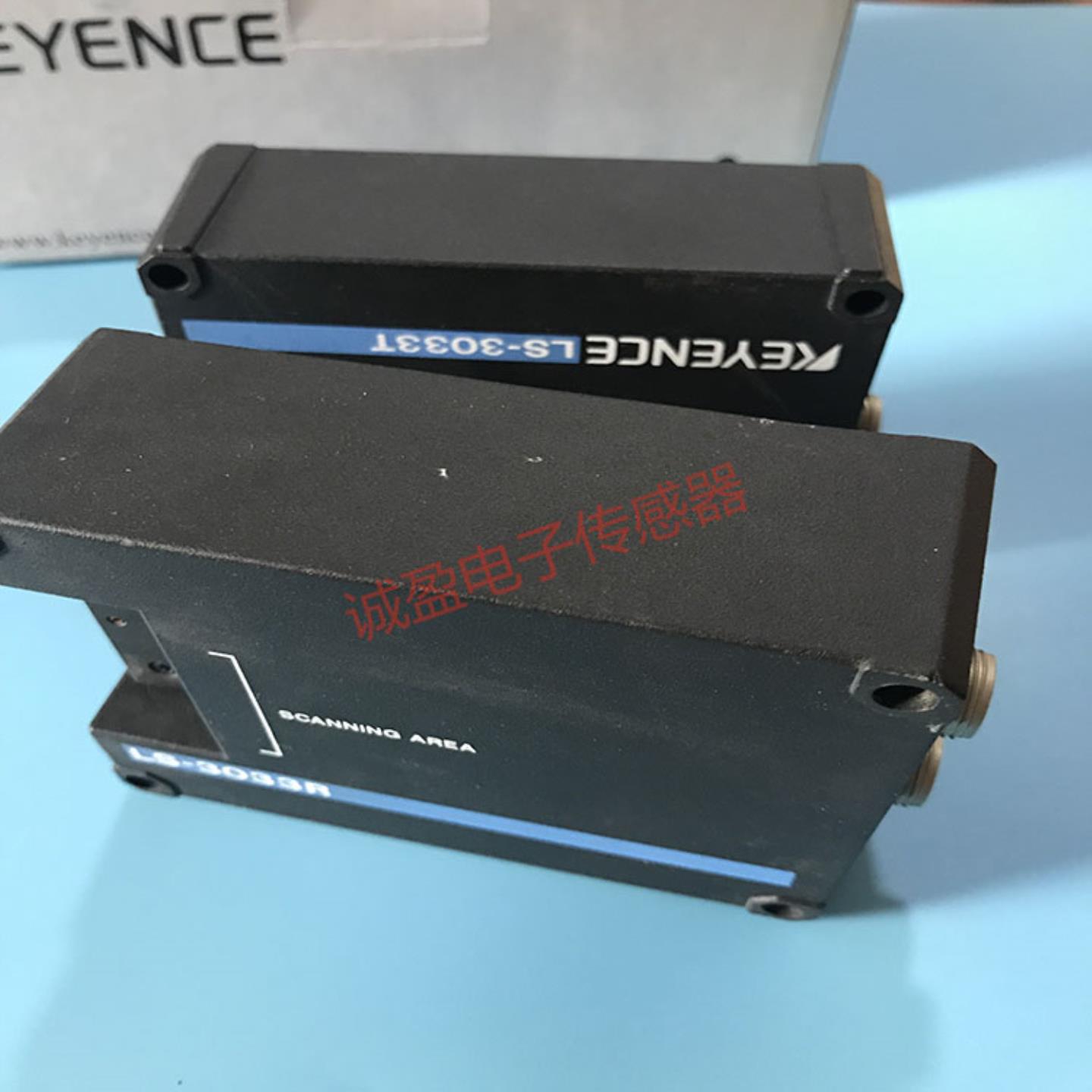 **KEYENCE激光传感器LS-3033 LS-3033R LS-3033T LS-504*