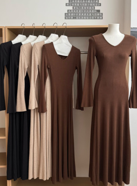 秋季巨好看的长袖内搭针织连衣裙女新款高级感气质垂感打底长裙子