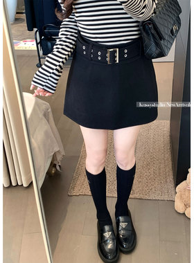 黑色复古格纹毛呢格子半身裙女2026春夏新款高腰显瘦A字包臀短裙